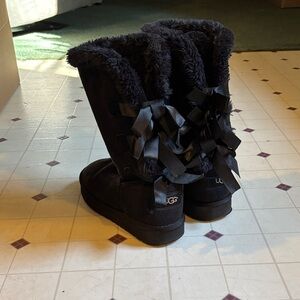 UGG Women's Black Boots with Fur and Bows